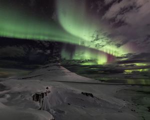 Preview wallpaper mountain, peak, snow, northern lights, night, nature