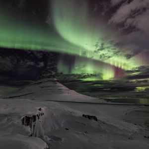 Preview wallpaper mountain, peak, snow, northern lights, night, nature