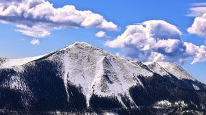 Preview wallpaper mountain, peak, snow, sky