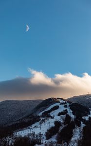 Preview wallpaper mountain, peak, snow, sky, clouds