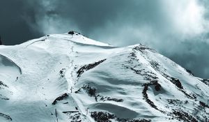 Preview wallpaper mountain, peak, snow, sky, cloudy