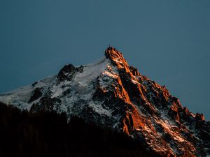 Preview wallpaper mountain, peak, snow, landscape, dusk