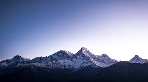 Preview wallpaper mountain, peak, snow, dusk, landscape