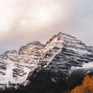 Preview wallpaper mountain, peak, snow, trees, landscape, nature