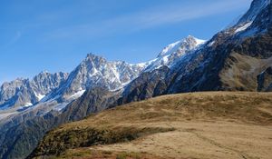 Preview wallpaper mountain, peak, snow, mountain range, landscape