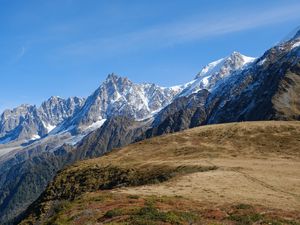 Preview wallpaper mountain, peak, snow, mountain range, landscape