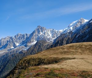 Preview wallpaper mountain, peak, snow, mountain range, landscape