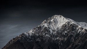 Preview wallpaper mountain, peak, snowy, night, italy