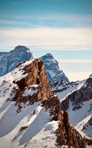 Preview wallpaper mountain, peak, snowy, snow, sky