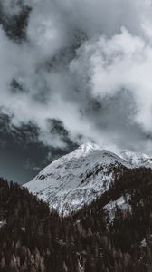 Preview wallpaper mountain, peak, snowy, clouds, italy