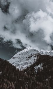 Preview wallpaper mountain, peak, snowy, clouds, italy