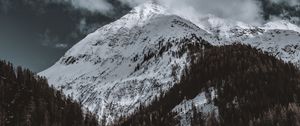 Preview wallpaper mountain, peak, snowy, clouds, italy