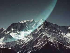 Preview wallpaper mountain, peak, snowy, light, starry sky