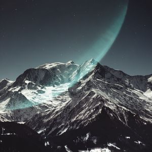 Preview wallpaper mountain, peak, snowy, light, starry sky