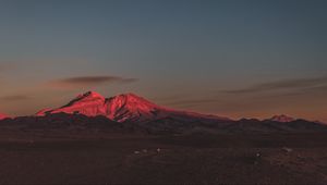 Preview wallpaper mountain, peak, twilight