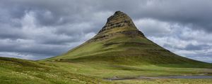 Preview wallpaper mountain, peak, valley, clouds, landscape