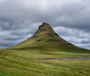 Preview wallpaper mountain, peak, valley, clouds, landscape