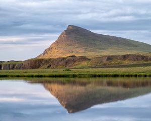 Preview wallpaper mountain, reflection, landscape, lake