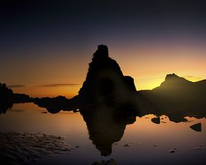 Preview wallpaper mountain, reflection, pond, evening