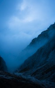 Preview wallpaper mountain, river, fog