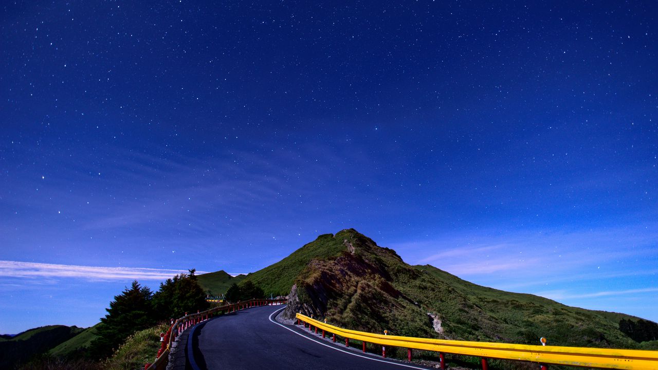 Wallpaper mountain, road, turn, starry sky, taiwan