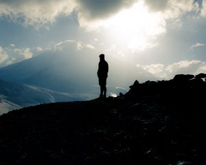 Preview wallpaper mountain, silhouette, loneliness, mount elbrus, russia