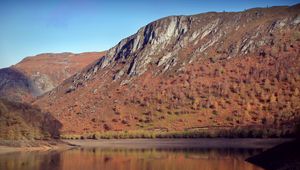 Preview wallpaper mountain, slope, reflection, lake, landscape