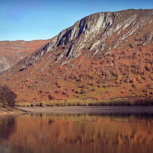 Preview wallpaper mountain, slope, reflection, lake, landscape