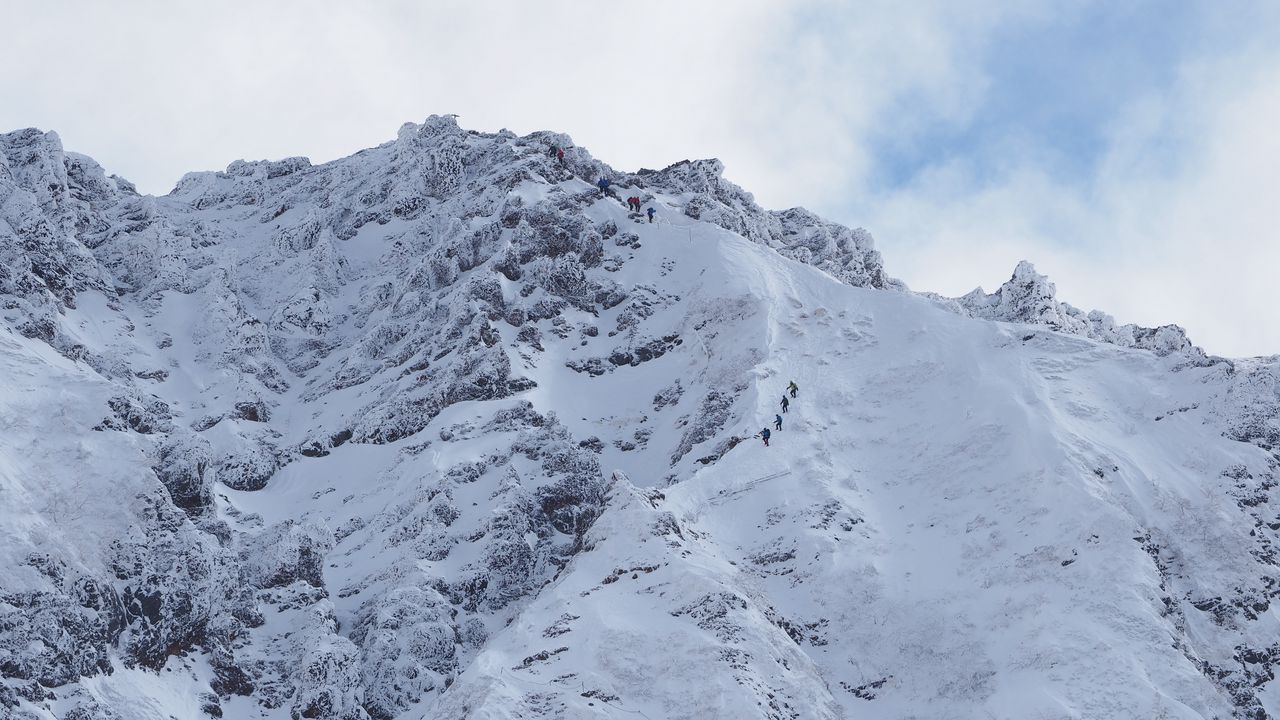 Wallpaper mountain, slope, snow, people