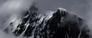 Preview wallpaper mountain, snow, fog, peak, antarctica