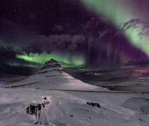 Preview wallpaper mountain, snow, northern lights, winter, night