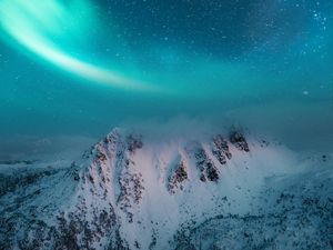 Preview wallpaper mountain, snow, northern lights, night, winter