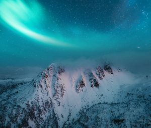 Preview wallpaper mountain, snow, northern lights, night, winter