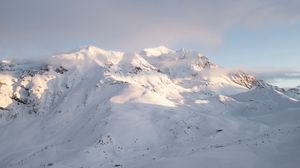 Preview wallpaper mountain, snow, peak, snowy