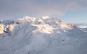 Preview wallpaper mountain, snow, peak, snowy