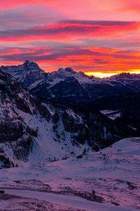 Preview wallpaper mountain, snow, peaks, sunset, tre cime di lavaredo, mountain range