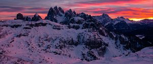 Preview wallpaper mountain, snow, peaks, sunset, tre cime di lavaredo, mountain range