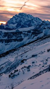 Preview wallpaper mountain, snow, peaks, tre cime di lavaredo, mountain range