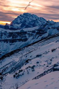 Preview wallpaper mountain, snow, peaks, tre cime di lavaredo, mountain range