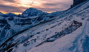 Preview wallpaper mountain, snow, peaks, tre cime di lavaredo, mountain range