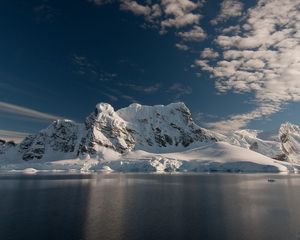Preview wallpaper mountain, snow, sea, dawn, clouds, antarctica