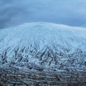 Preview wallpaper mountain, snow, volcano, iceland, nature, landscape