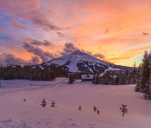 Preview wallpaper mountain, snow, winter, sunset, montana