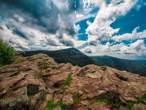 Preview wallpaper mountain, stones, peak, hawksbill mountain, shenandoah national park