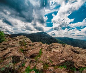 Preview wallpaper mountain, stones, peak, hawksbill mountain, shenandoah national park