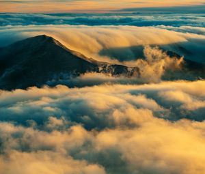 Preview wallpaper mountain, summit, clouds, haleakala, united states