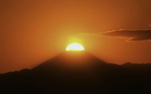 Preview wallpaper mountain, sun, sunset, nature, dark