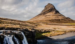 Preview wallpaper mountain, valley, landscape, iceland, nature