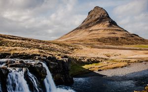 Preview wallpaper mountain, valley, landscape, iceland, nature