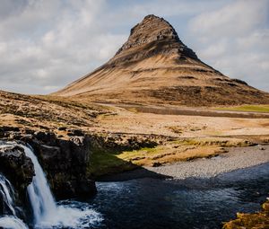 Preview wallpaper mountain, valley, landscape, iceland, nature